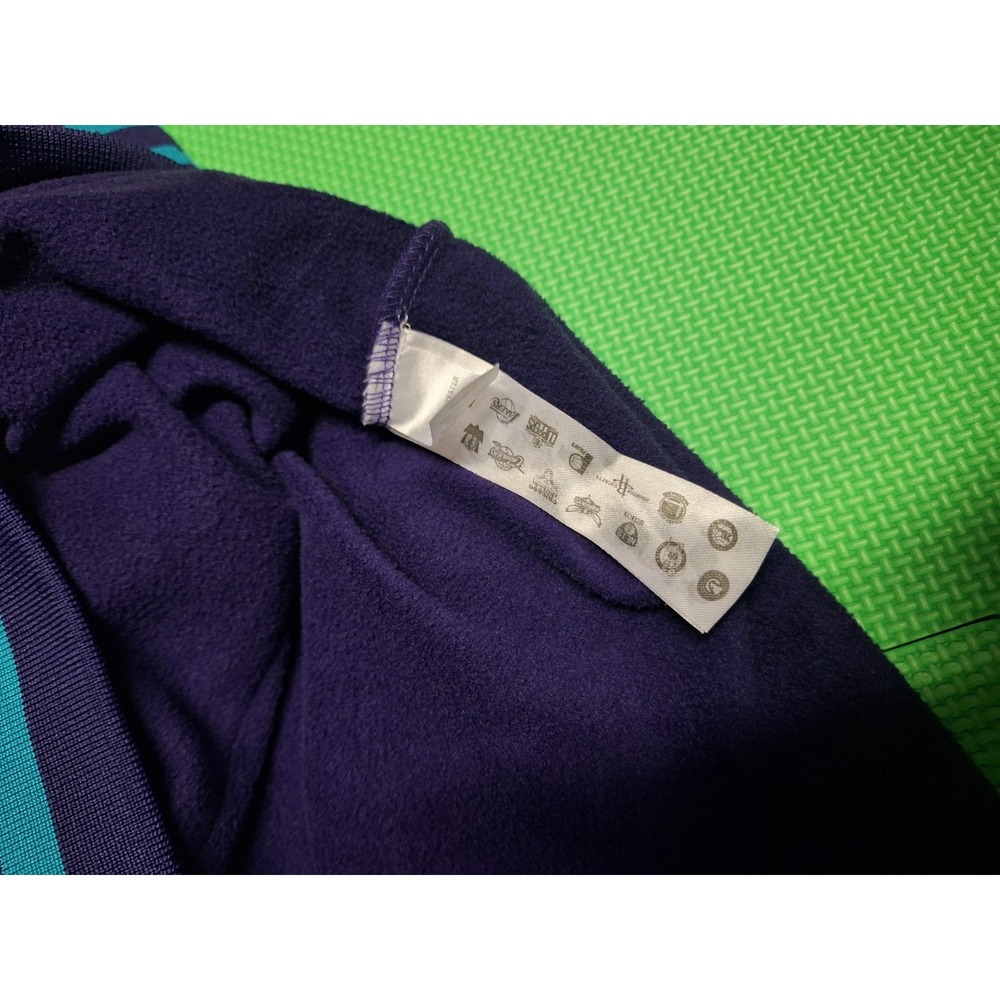 Charlotte Hornets Purple Hoodie Pullover Sweatshirt Size Medium NBA Basketball - Picture 7 of 7